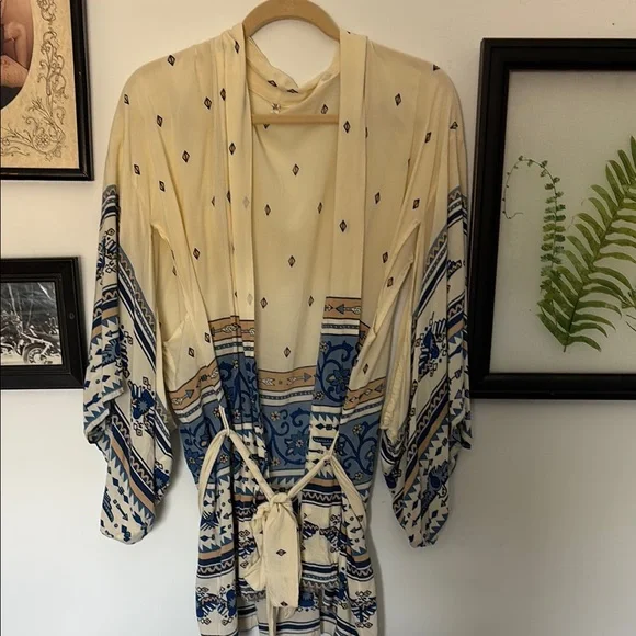 😍Spell Thunderbird Kimono !! - Picture 1 of 6